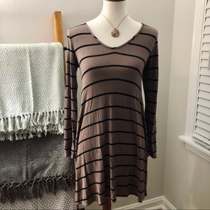 Mauve and Black Long Sleeve Mini Dress
